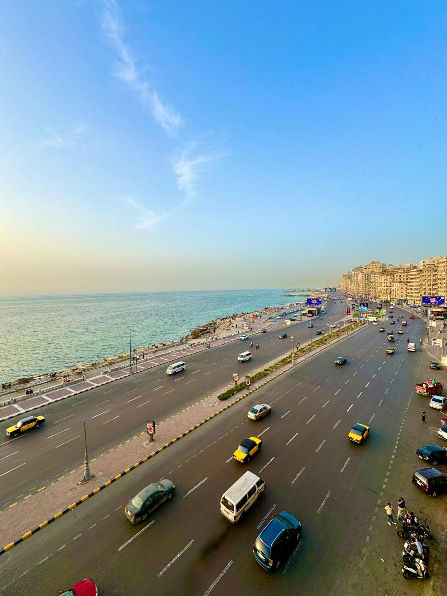 Hyat Waterfalls Alexandria Bagian luar foto